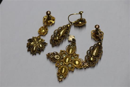 A matched suite of Victorian gold, foil backed topaz and chrysoberyl set jewellery,